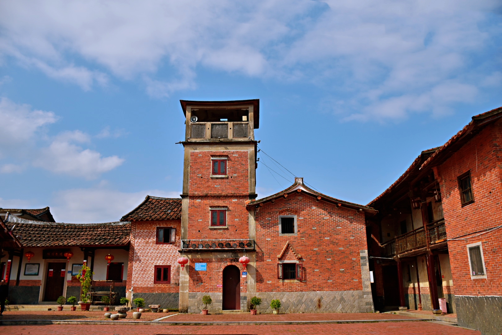 三,【后黄旅游景区】所在地后黄村为"荔城区第一华侨村",素有"南洋